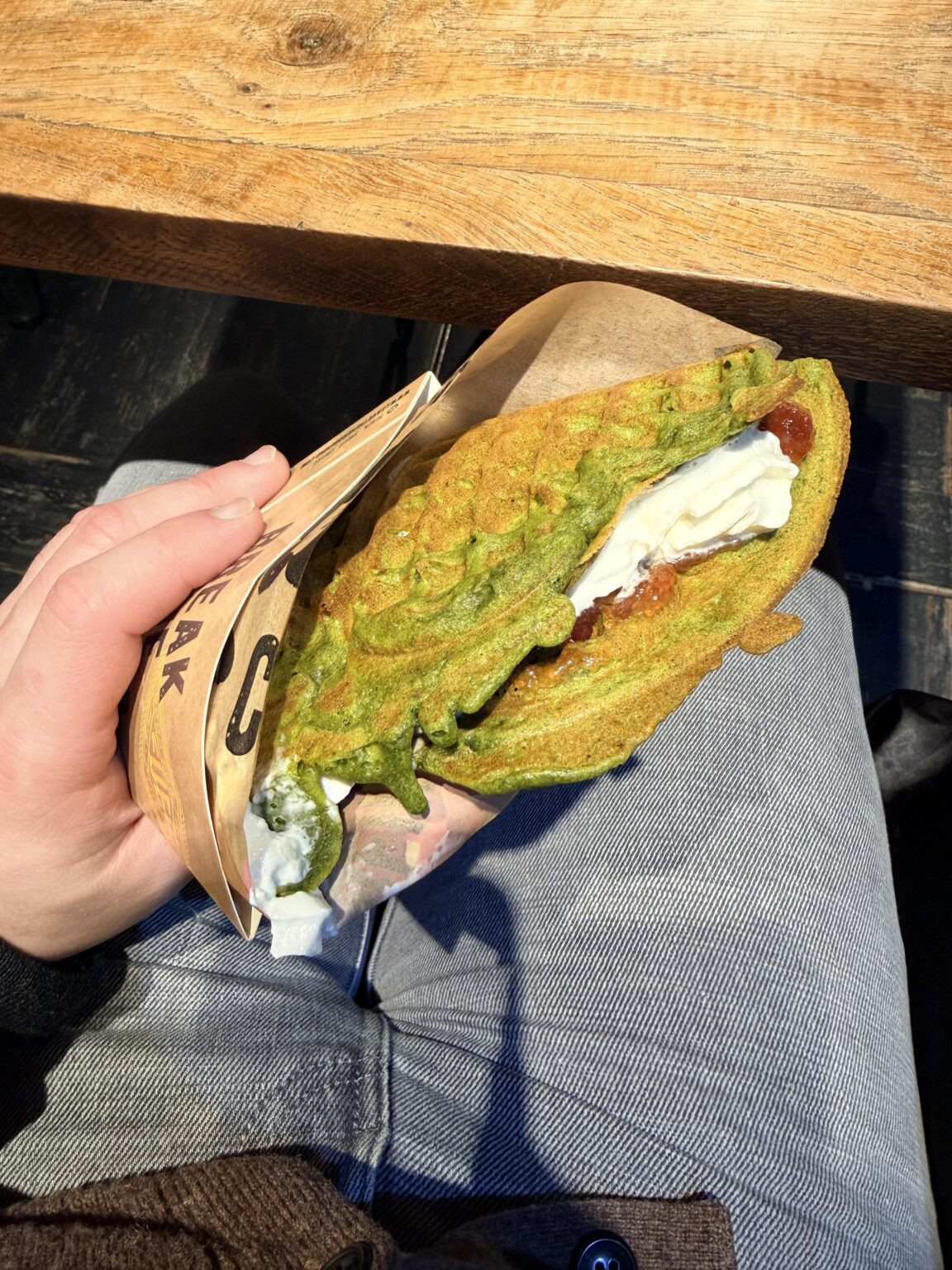 抹茶ワッフルを見よ！