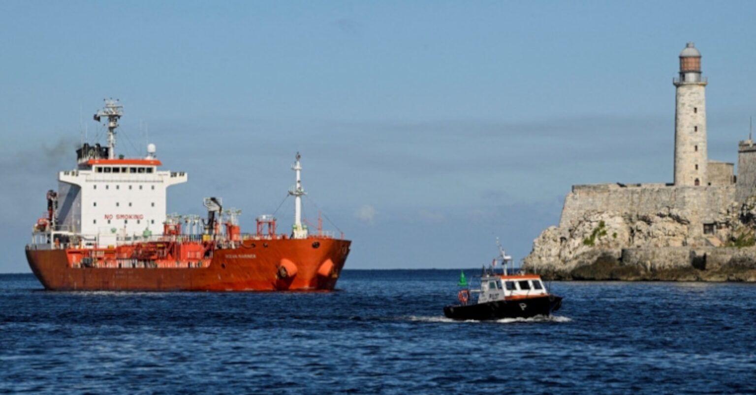 メキシコ、キューバ向け原油供給停止を検討 米国の制裁懸念 | ロイター メキシコ、キューバ向け原油供給停止を検討 米国の制裁懸念 | ロイター