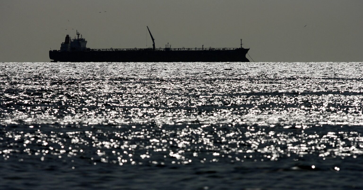 米国管理下のベネズエラ産原油、ペトロチャイナが取引見送り | ロイター