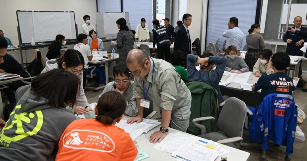 ペットと避難　災害に備え　環境省　対策へ図上訓練、識者「地域の安全、衛生対策に」　沖縄