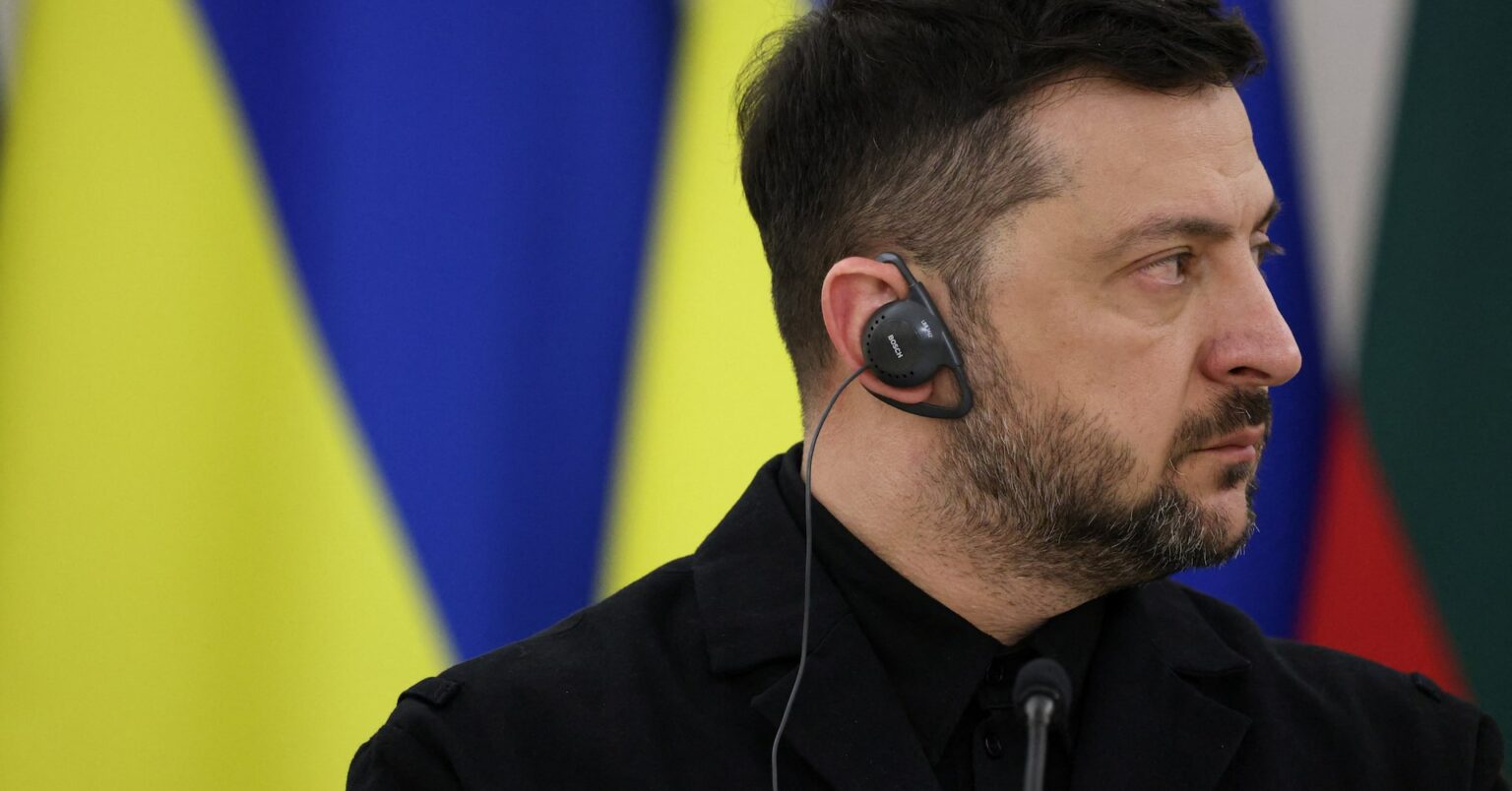 ロシア、ゼレンスキー氏をモスクワでの和平協議に再招待 回答まだ | ロイター ロシア、ゼレンスキー氏をモスクワでの和平協議に再招待 回答まだ | ロイター