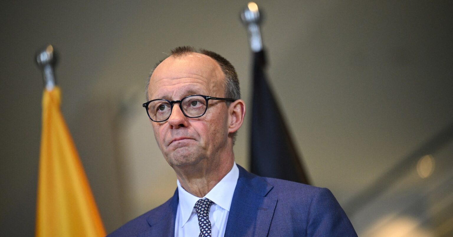 ドイツ、欧州同盟国と「核の傘の共有」構想を検討=首相 | ロイター ドイツ、欧州同盟国と「核の傘の共有」構想を検討=首相 | ロイター