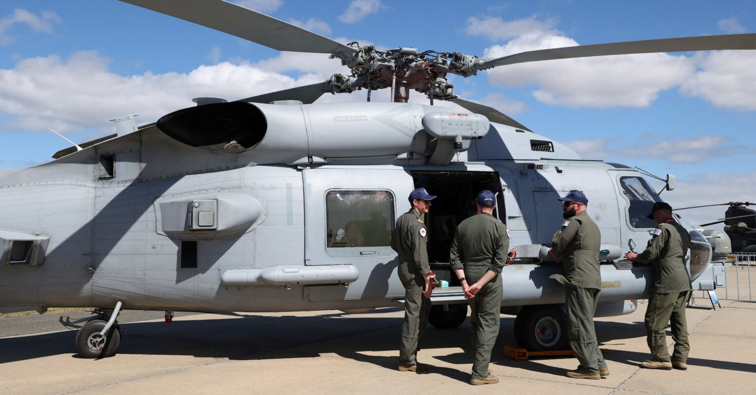 ＮＺ、米社製ヘリとエアバス機を16億ドルで購入へ　国防計画受け | ロイター