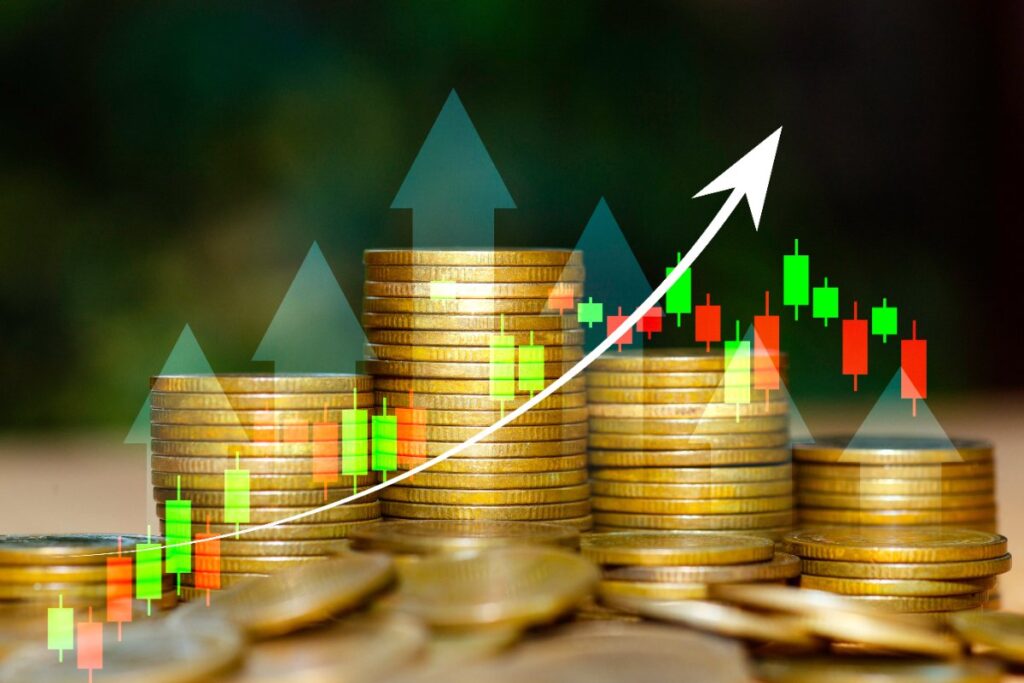 「オルカン・S&P500」の運用実績を”短期・長期”で比較！”米国株一強”に変化？直近1年で見ると「分散」の効果が…？！ 世界に分散「オルカン」か米国の主要企業に集中した「S&P500」か | LIMO | くらしとお金の経済メディア