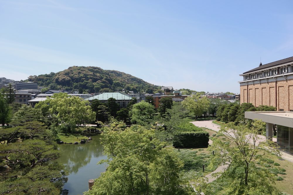京都市京セラ美術館　桜水館
