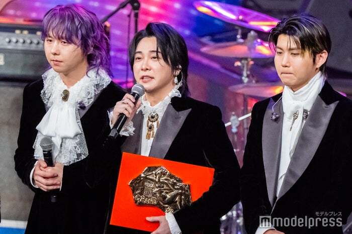 <速報>Mrs. GREEN APPLE「レコ大」大賞3連覇 バンド史上初【第67回輝く!日本レコード大賞】(モデルプレス) – Yahoo!ニュース <速報>Mrs. GREEN APPLE「レコ大」大賞3連覇 バンド史上初【第67回輝く!日本レコード大賞】(モデルプレス) - Yahoo!ニュース