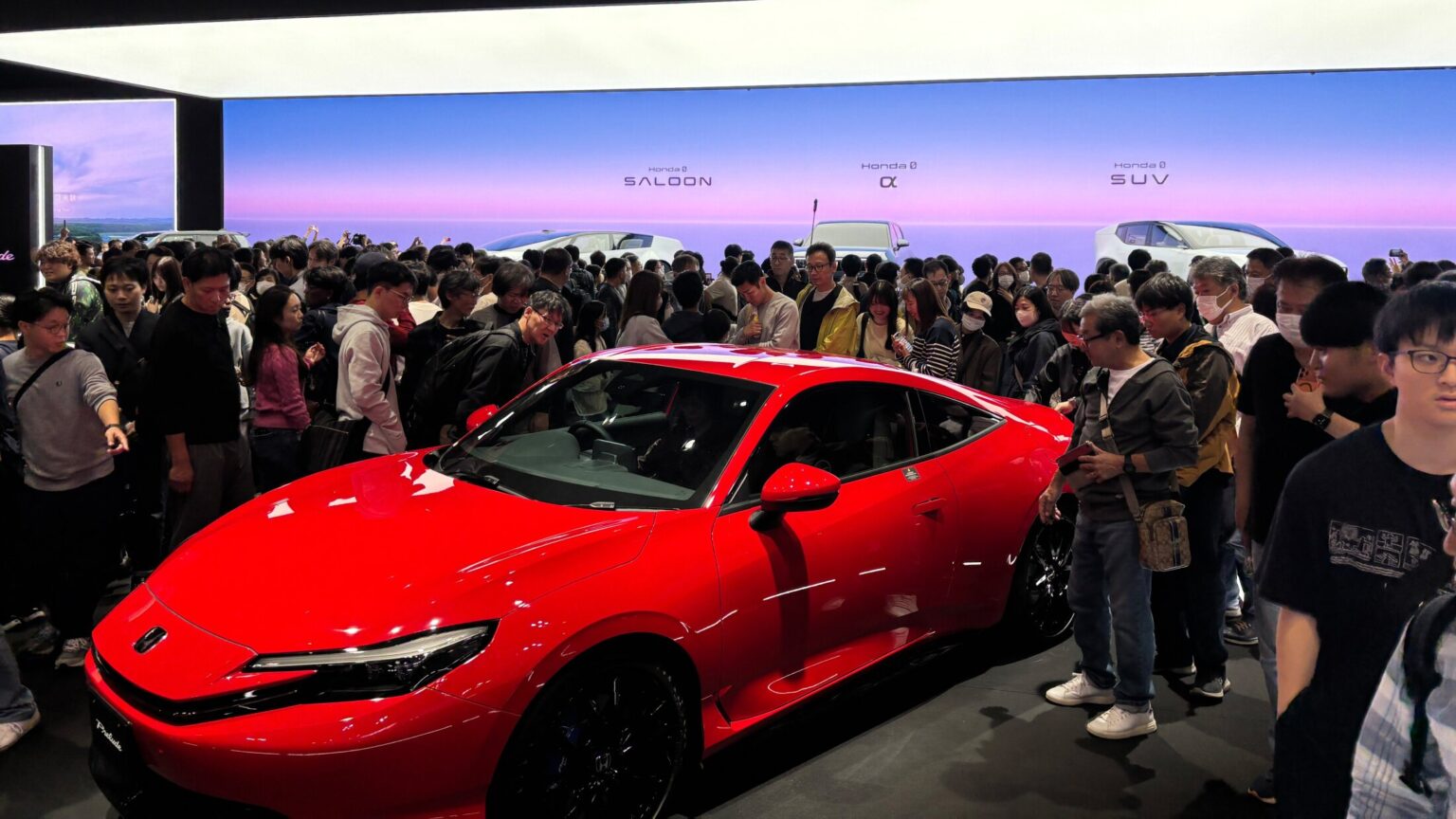 2026年クルマ業界どうなる?EVやトランプ関税の影響はいかに…（FNNプライムオンライン） - Yahoo!ニュース