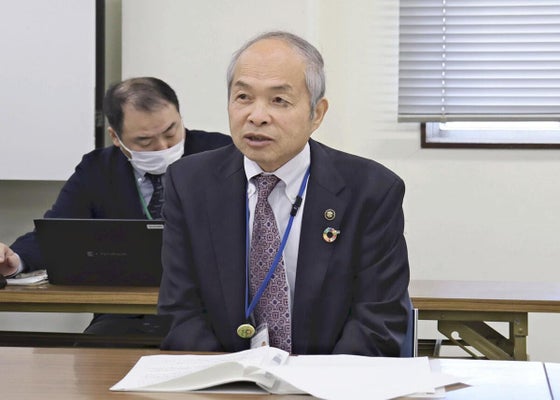 橋本市の物価高対策について説明した平木市長（和歌山県橋本市で）