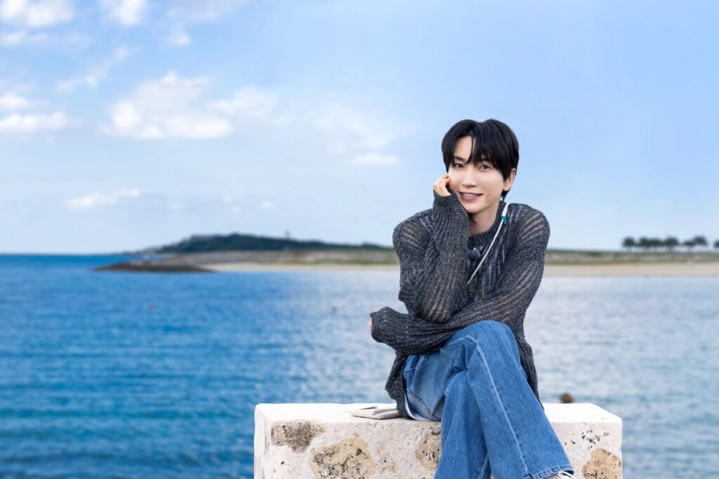 SUPER JUNIOR・イトゥクが冬の沖縄で出会った交流エピソードを明かす『SUPER JUNIOR-イトゥクのひとり旅』（HOMINIS（ホミニス）） - Yahoo!ニュース