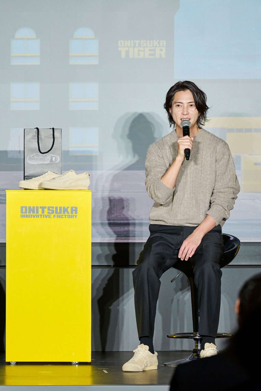 【レポート】山下智久、世界1,000足限定のOnitsuka Tigerとのコラボレーションシューズを発表（THE FIRST TIMES） - Yahoo!ニュース