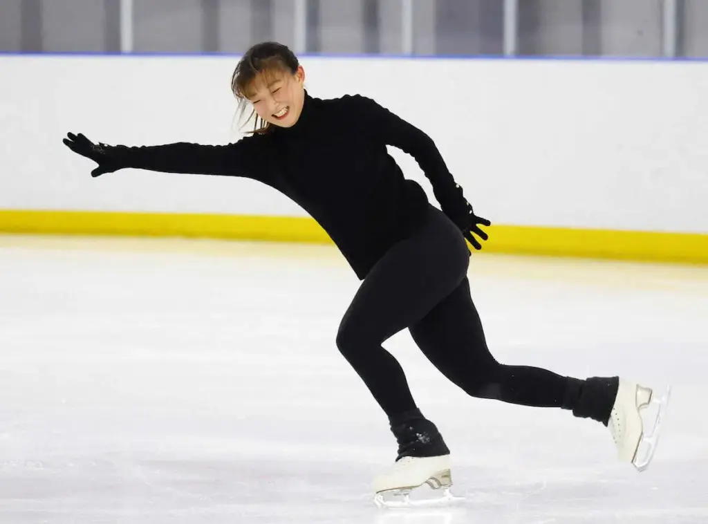 【フィギュア】坂本花織が壮行会に出席　斎藤元彦兵庫県知事が激励「ベストを尽くして…」 - スポニチ Sponichi Annex スポーツ