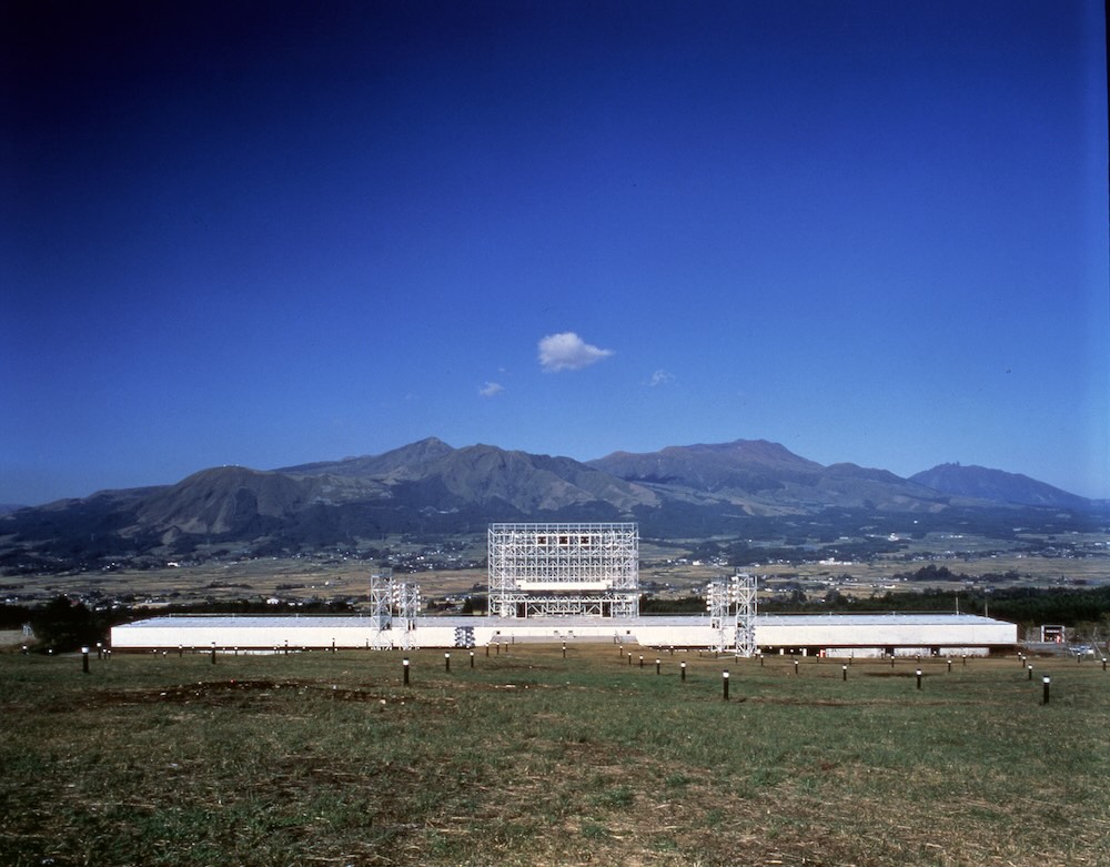 〈熊本県野外劇場アスペクタ〉外観