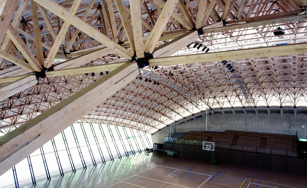 葉祥栄〈小国ドーム〉内観