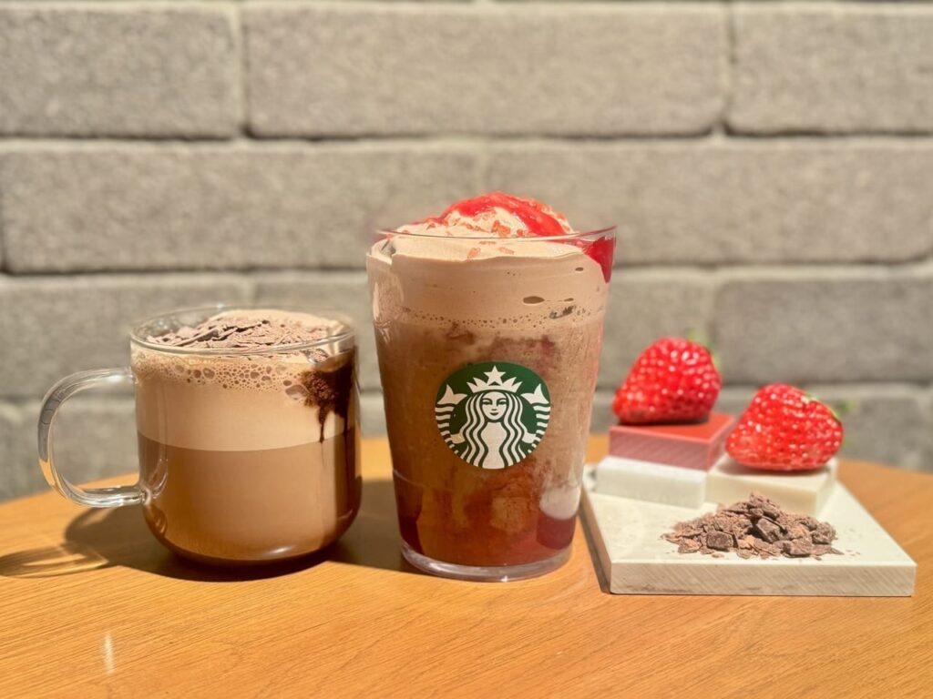 【スタバ 新作速報】1/14発売！「カカオ & ストロベリー ムース フラペチーノ®」を実食レビュー（LEE）