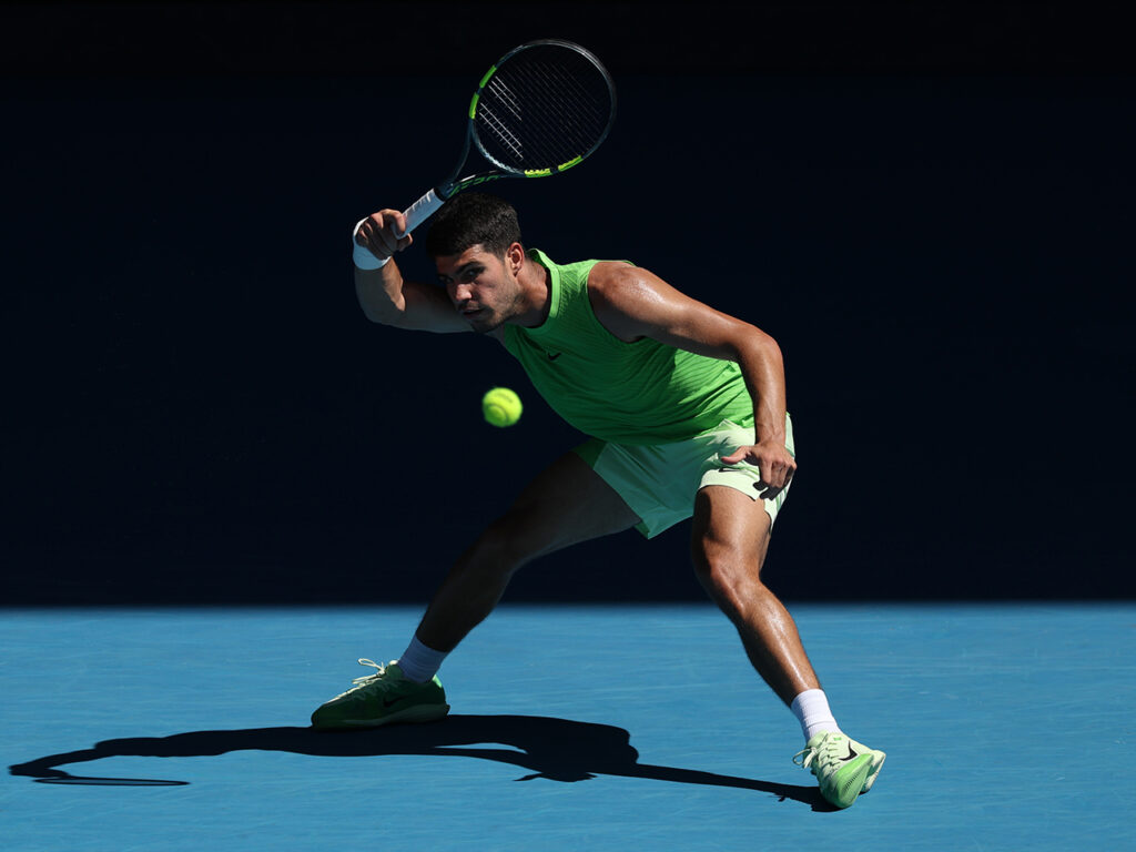 手こずりながらも第1セットをもぎ取ったアルカラスがストレート勝利で2回戦を突破 [オーストラリアン・オープン／テニス]（テニスマガジンONLINE） - Yahoo!ニュース