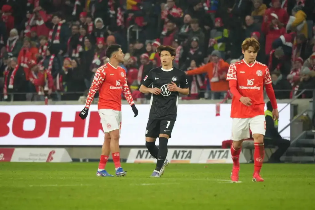 塩貝健人がドイツ1部デビュー　NECナイメヘンから加入4日後のマインツ戦で後半39分から出場 - スポニチ Sponichi Annex サッカー