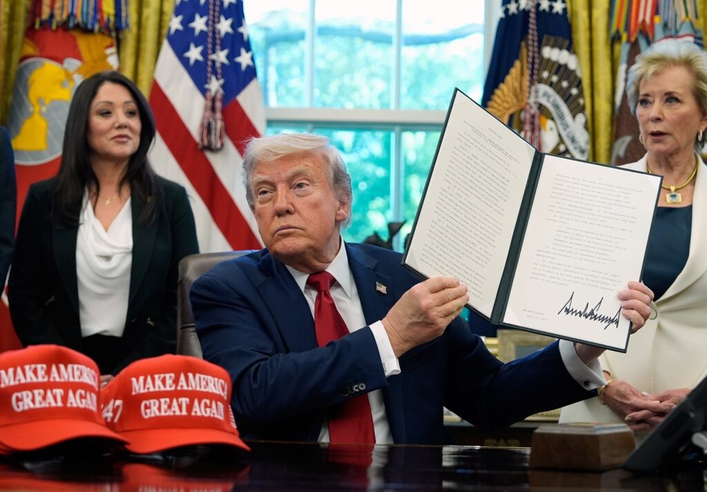 トランプの掲げる「MAGA」でアメリカは「偉大」な国になれたのか？１期目から掲げられたスローガンを加速させた結果は… - Yahoo!ニュース