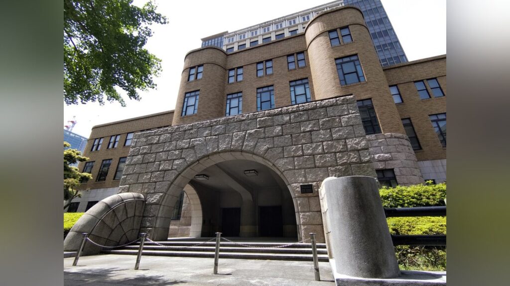 時速２００キロ超のポルシェで追突、夫婦死亡させた会社役員に懲役１２年…横浜地裁「制御困難な高速度」 - 読売新聞オンライン