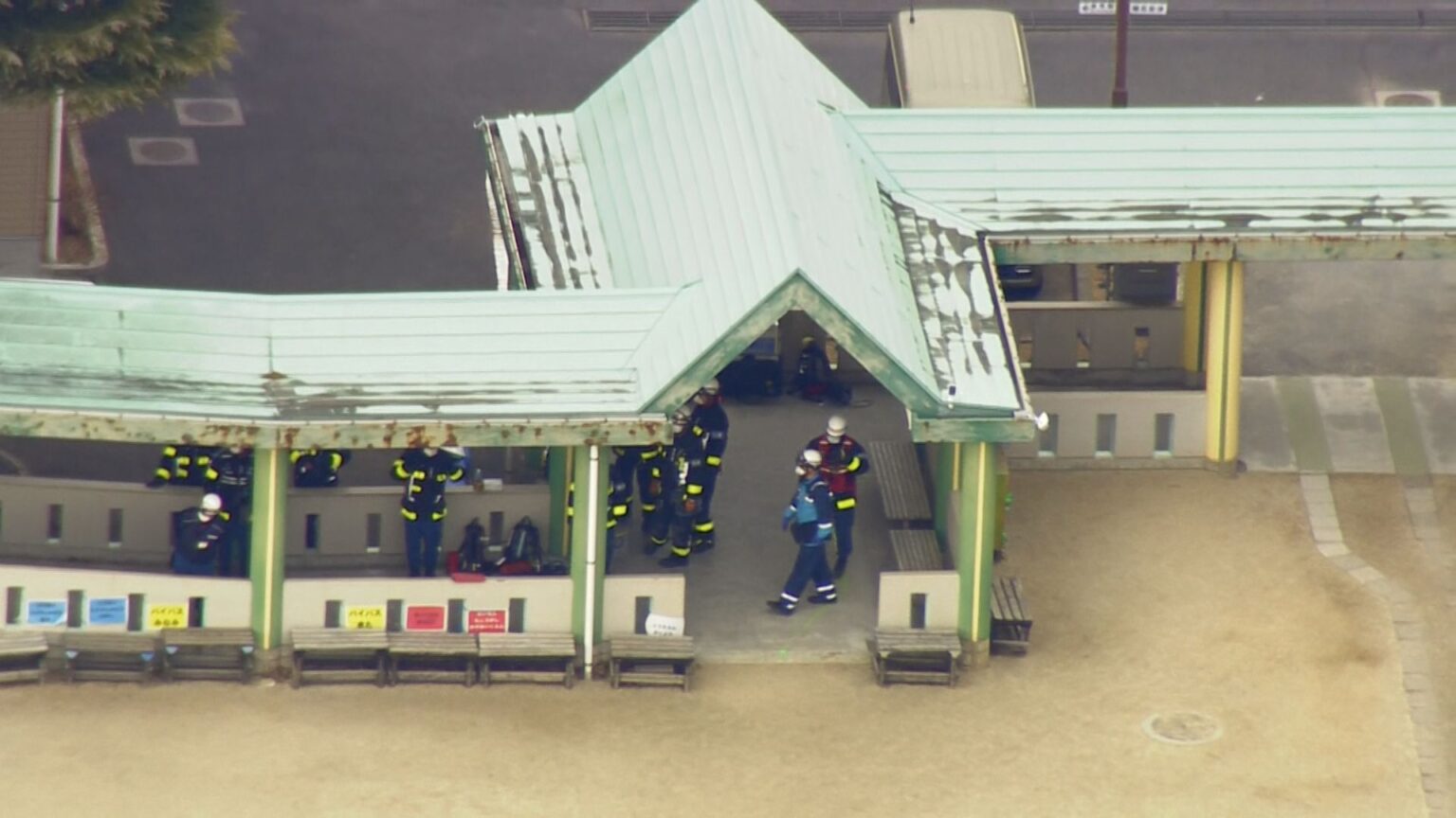 【速報】給食のカレー食べた児童6人搬送 埼玉・加須市の小学校で異臭通報「塩素のようなにおい」とも(TBS NEWS DIG Powered by JNN) 【速報】給食のカレー食べた児童6人搬送 埼玉・加須市の小学校で異臭通報「塩素のようなにおい」とも(TBS NEWS DIG Powered by JNN)