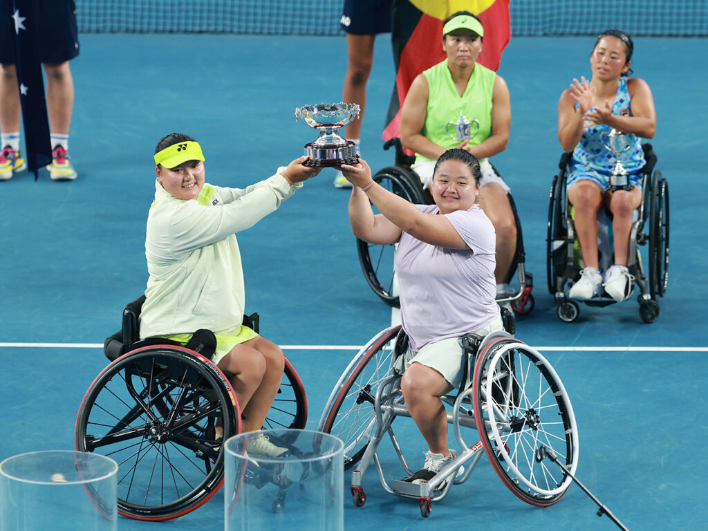 上地結衣／ジュ・ジェンジェンを倒した中国のリー・シャオフイ／ワン・ジインがグランドスラム3大会連続優勝で2連覇を達成 [オーストラリアン・オープン車いすテニス]（テニスマガジンONLINE） - Yahoo!ニュース