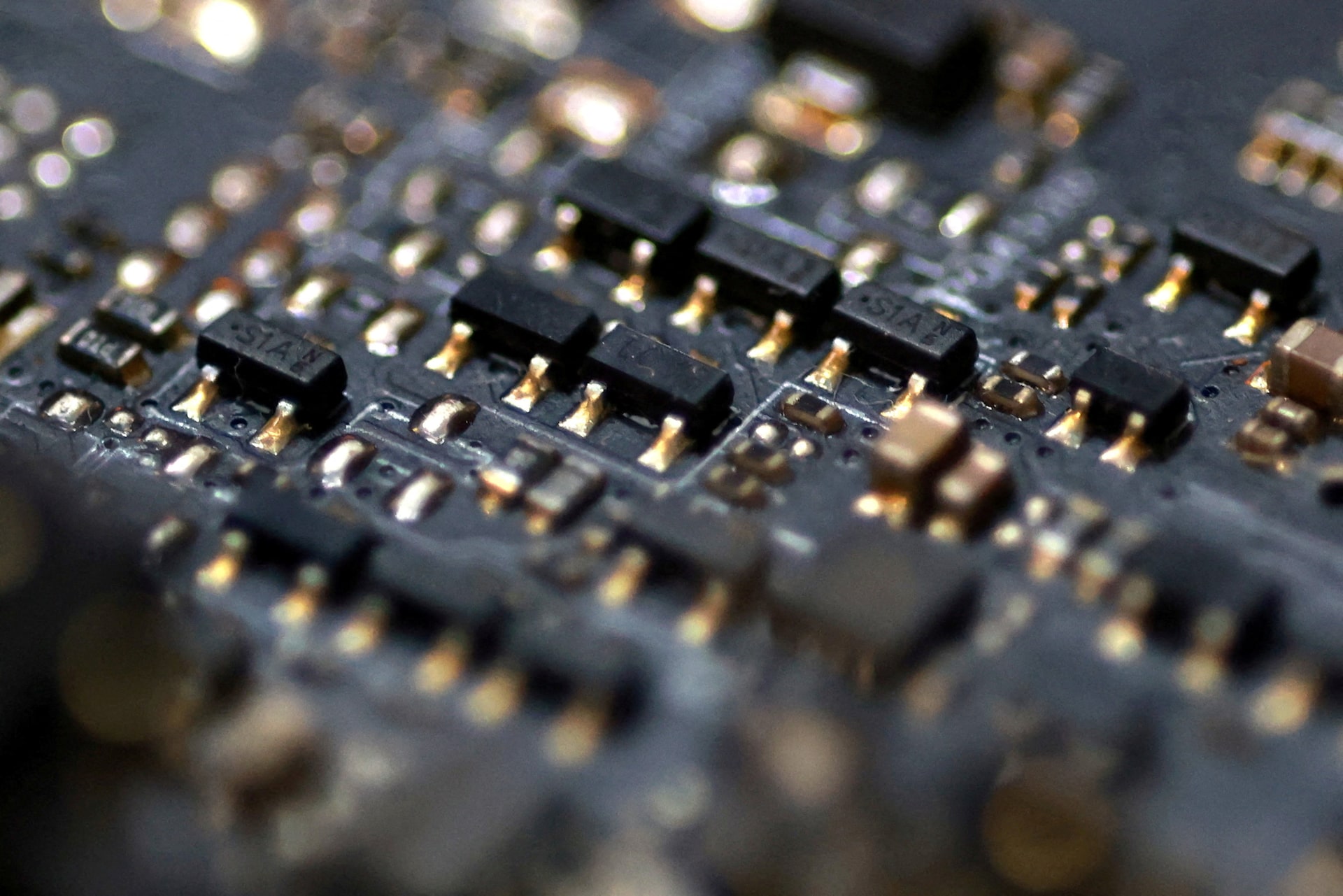 中国、米・イスラエルのセキュリティー対策ソフトの使用停止指示