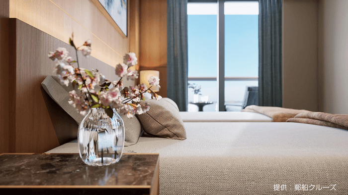 【ミッドシップスイート客室(8072号室)】