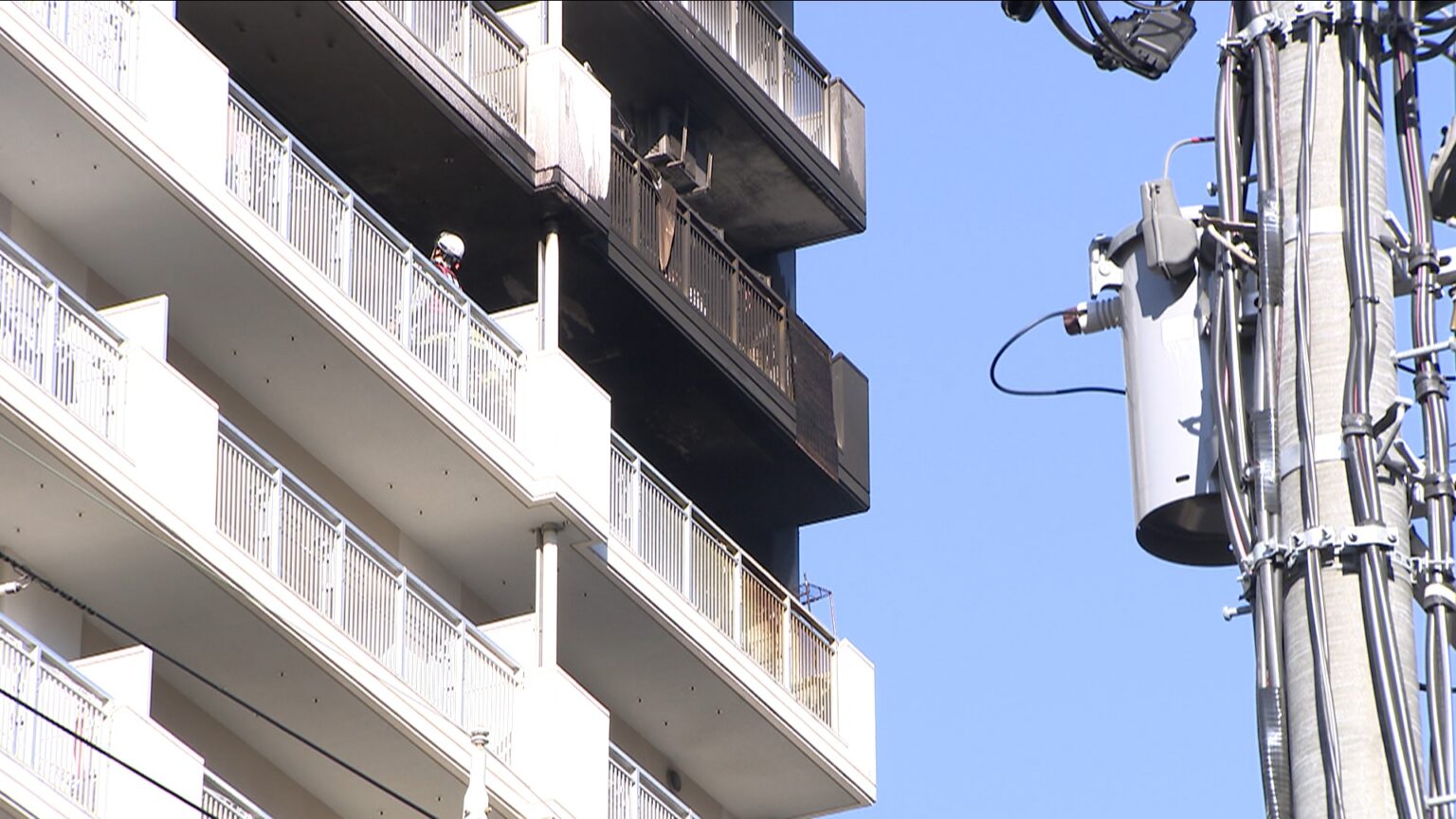 市営住宅の火災で１人死亡　火元の部屋に住む７３歳男性と連絡とれず　大阪・淀川区