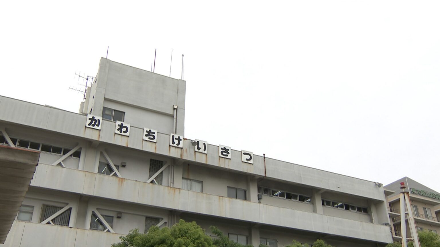 東大阪市の集合住宅で８８歳の母親を複数回殴った疑いで６５歳の息子逮捕　母親はその後死亡
