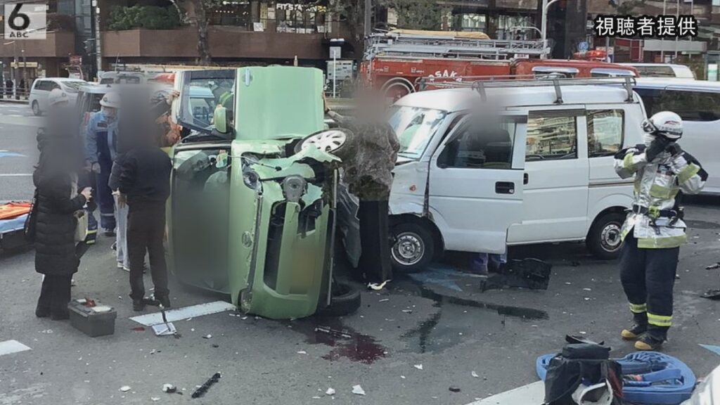 大阪・上本町で車３台の事故　３人けが　天王寺区