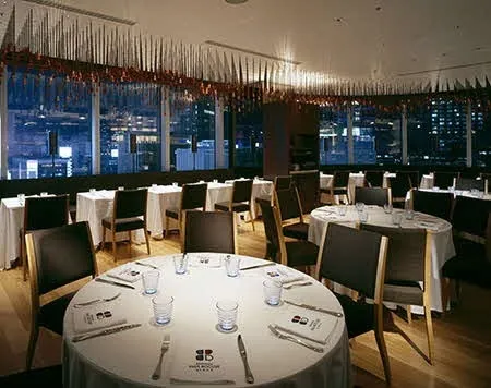 ブラッスリー ポール・ボキューズ 銀座の店内