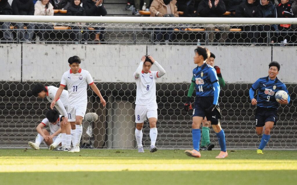 富山第一 ８強逃す　全国高校サッカー 熊本・大津に１－２：北陸中日新聞Web