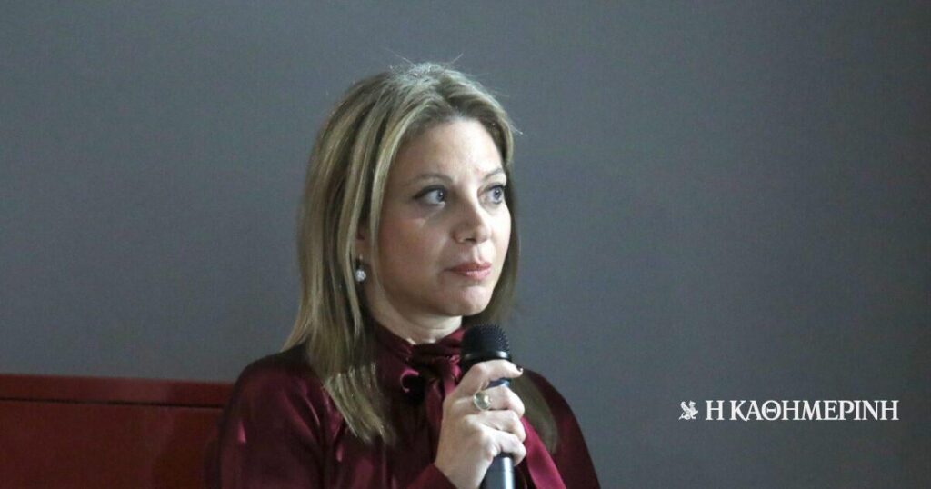 カリストアーノウ、中絶について語る：私の答えは歪曲されている – 「解体サービスを注文した」