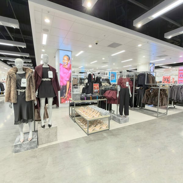 プライマーク、直近四半期は厳しい推移　英国での取り組みは奏功も、欧州・米国は出遅れ - FashionNetwork 日本