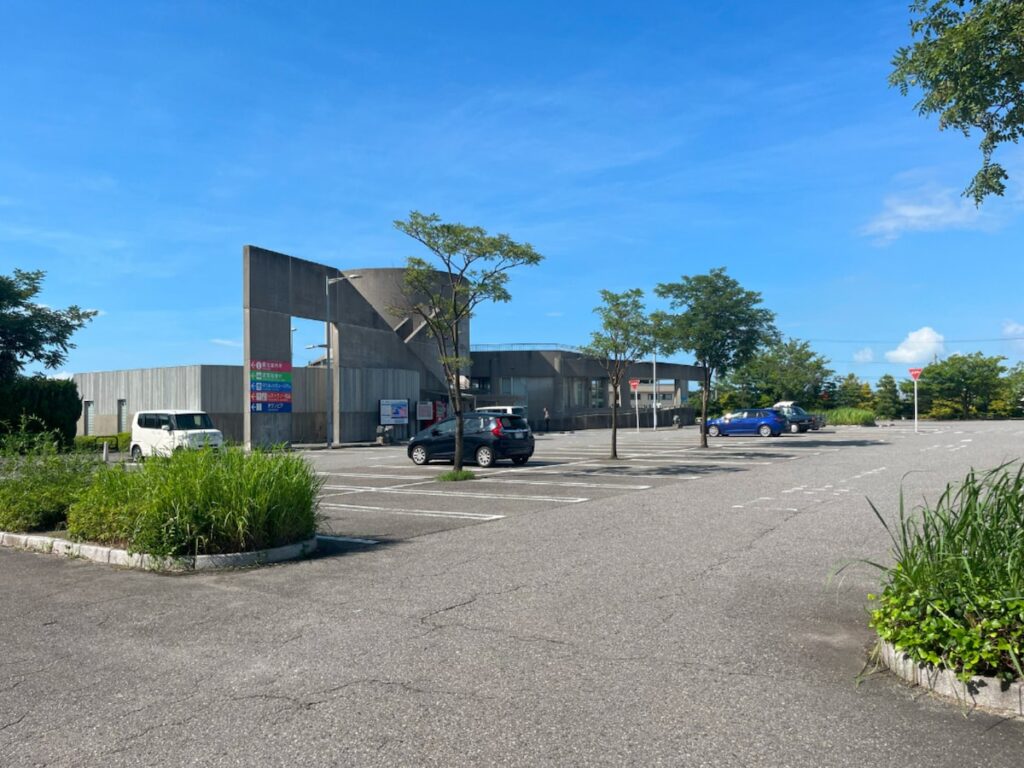 カップルで行きたいと思う「富山県の道の駅」ランキング！ 2位「ウェーブパークなめりかわ」を抑えた1位は？ - All About ニュース