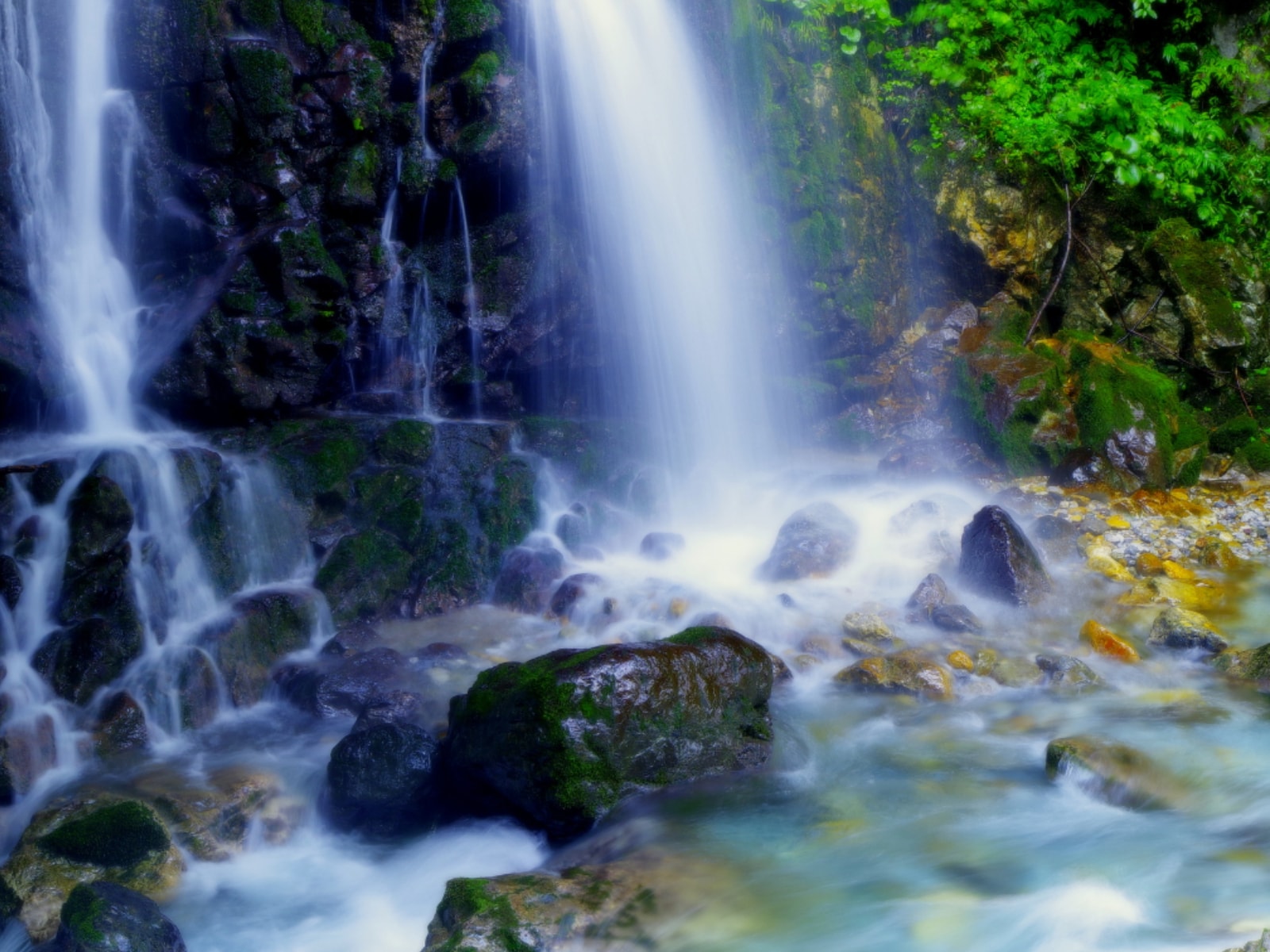 岐阜県で「冬に行きたい滝」ランキングの画像