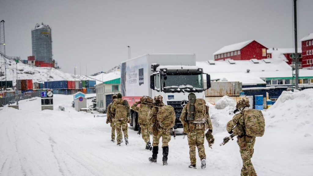 「デンマーク兵はグリーンランドでの戦闘に備えるよう命じられ、スウェーデンにも支援を求めた」