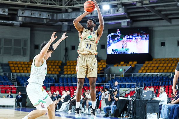 キングス大勝　マカオに102―79　バスケEASL