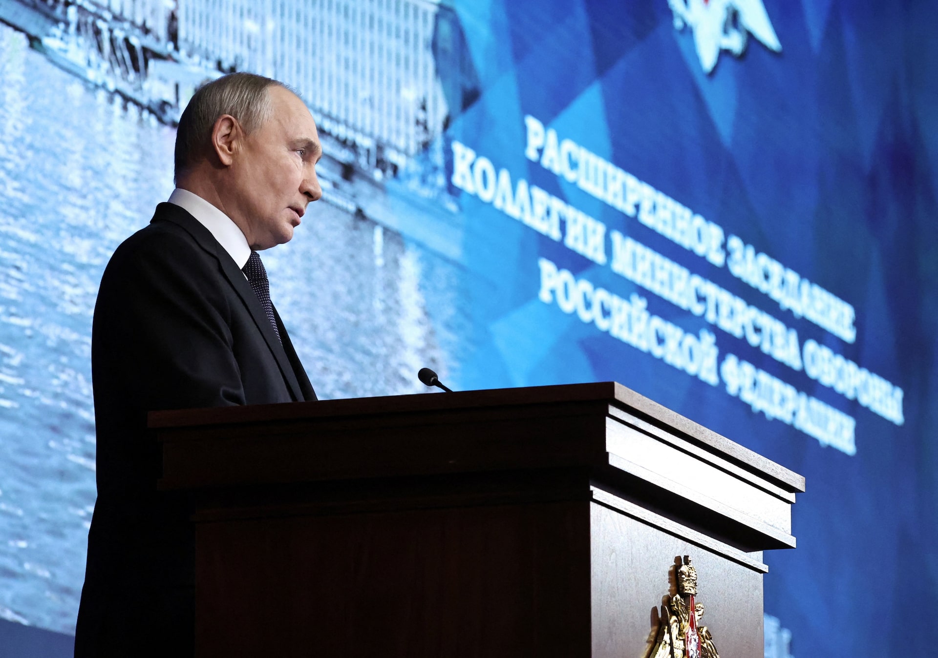 プーチン氏「外交または軍事で目標達成」、ウクライナ緩衝地帯拡大へ