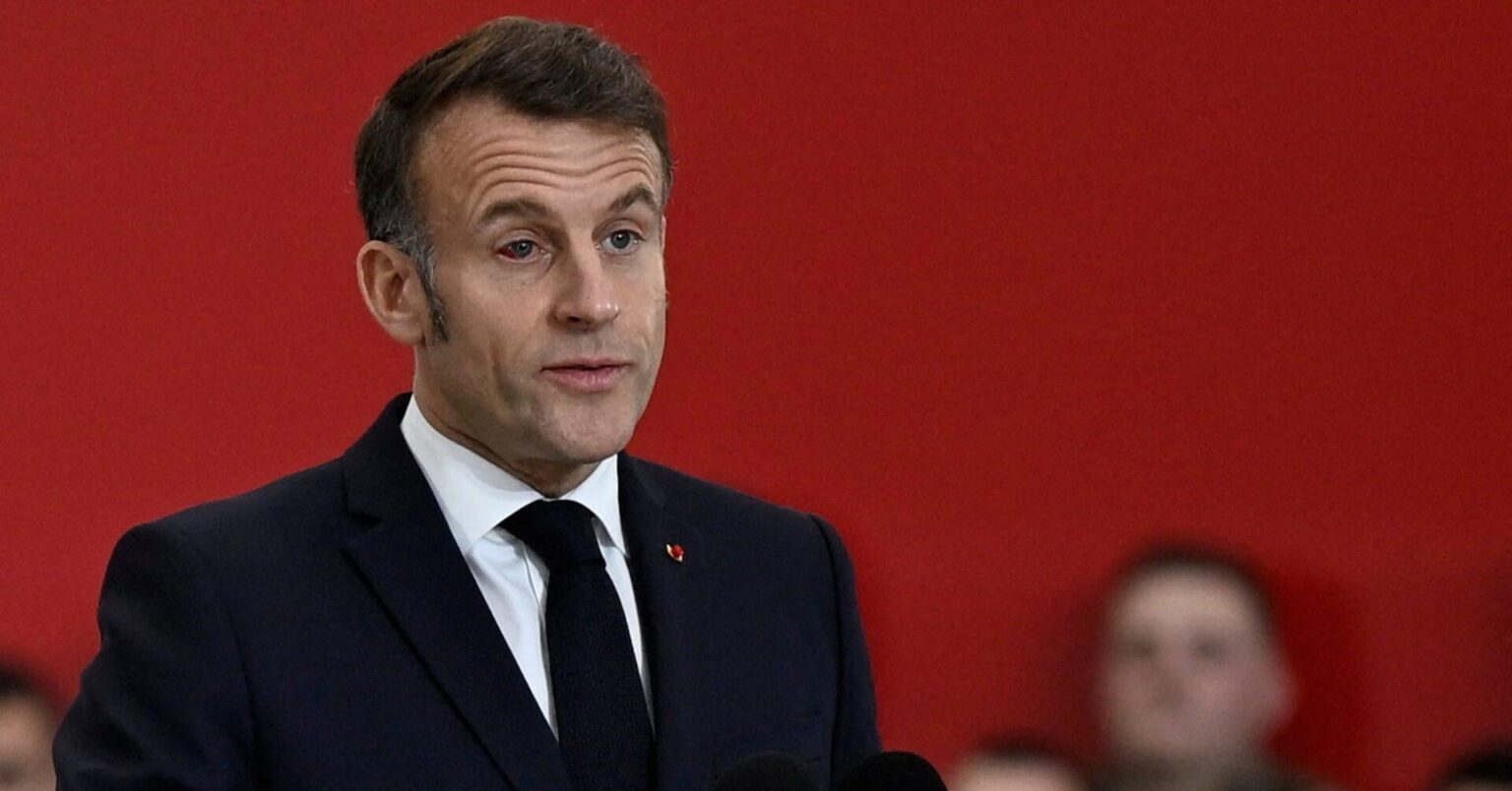 マクロン大統領、グリーンランドに対するトランプ大統領の関税脅しは容認できないと発言