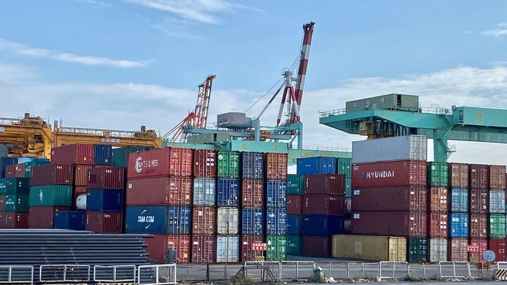 台湾、関税15％確定！投資・保証で5000億ドル　交渉内容を分析「中国は怒り狂うだろう」 | 李瑋萱（リ・イセン） | ニュース