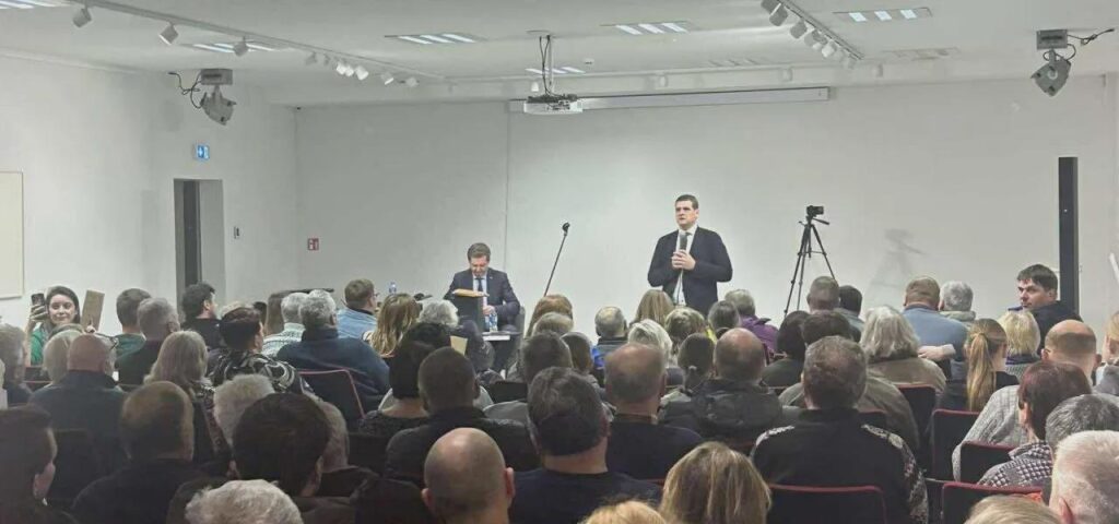 明日の17:30に生き物がカウナスにやって来ます