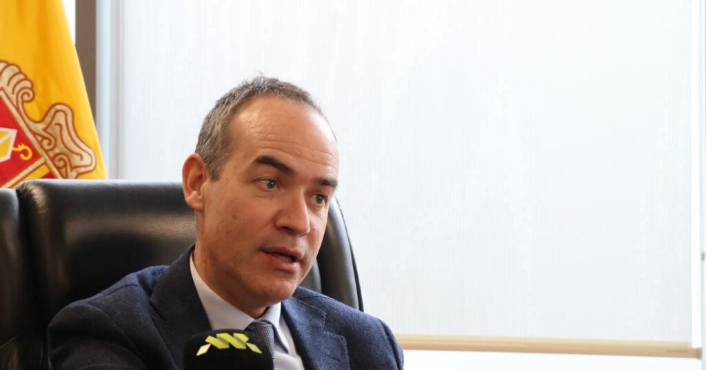 カニーリョの住民 6,000 人のうち 2,500 人が南米人