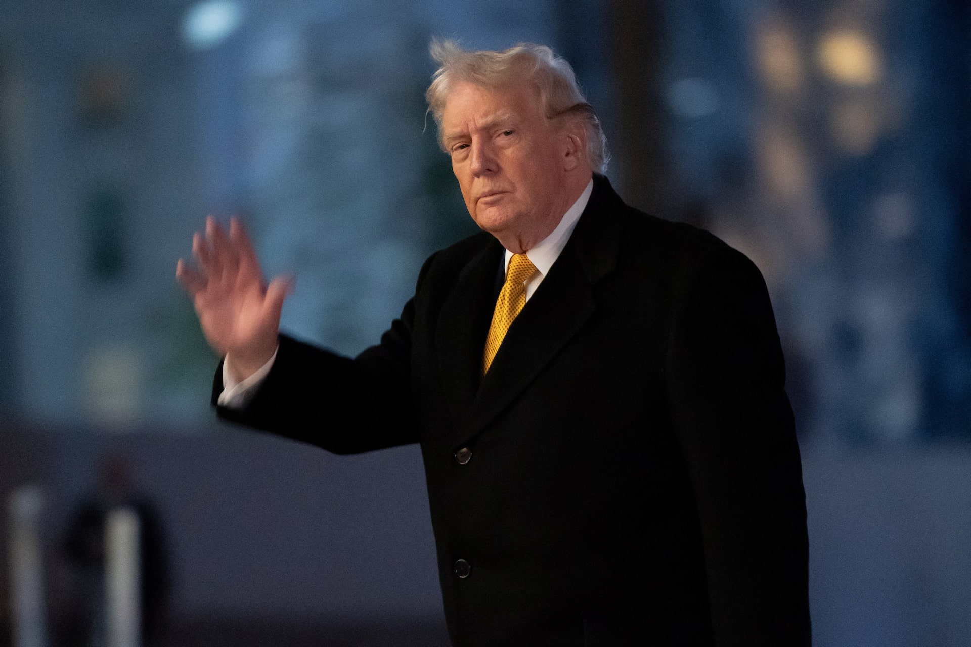 トランプ氏、インドにロ産原油輸入抑制を再要求　「応じなければ関税引き上げ」