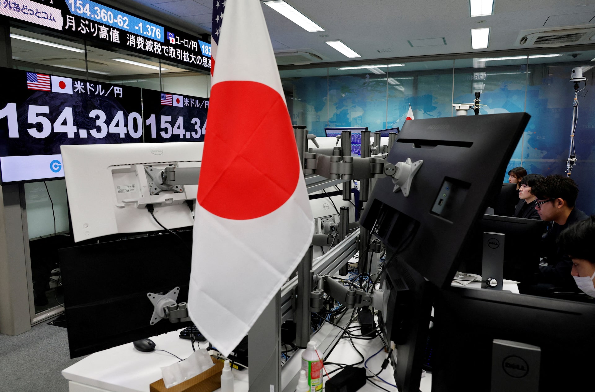 アングル：米レートチェック観測で市場動揺、円キャリー巻き戻しも　動きは限定的か