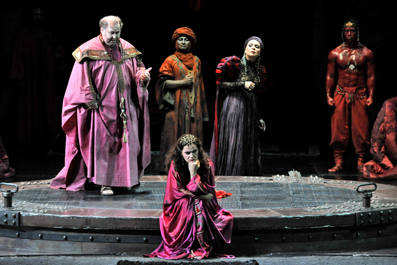 《サロメ》2011 撮影：三枝近志