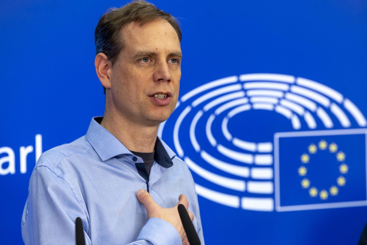 チャット コントロールは危機に直面しています。重労働は2026年に予定されているとブレイヤー氏が警告 - EUの視点