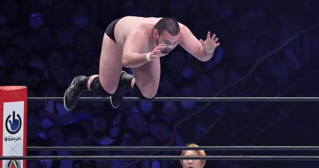 ウルフ・アロンがプロレスデビュー、五輪金メダリストで初 一本背負い勝利「高み目指す」 - 産経ニュース
