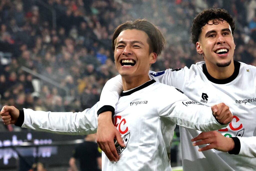 NECナイメヘン佐野航大、スーパーミドルで今季3点目!AZとの直接対決を制して暫定3位に浮上!DF毎熊晟矢との日本人対決を制す – フットボールチャンネル NECナイメヘン佐野航大