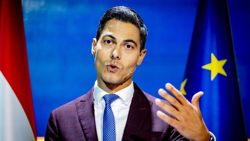 少数派連合、強い欧州で新たな権威を求める