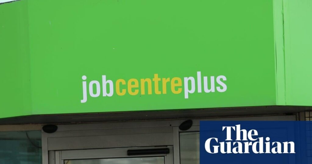「ゾンビ」英国企業の崩壊、2026年に失業率が高まると予測